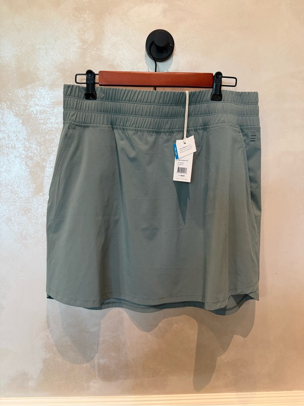 Women’s Active Pull-On Skirt in Sage Green